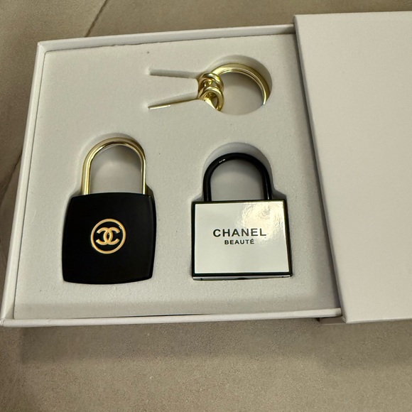 CHANEL Accessories - 2 Locks with 2 Keys - Chanel